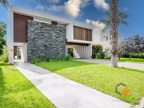 Casa en Venta en Funes, USD 540.000