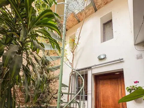 VENTA! CASA Y DEPARTAMENTO 4 DORMITORIOS EN ABASTO