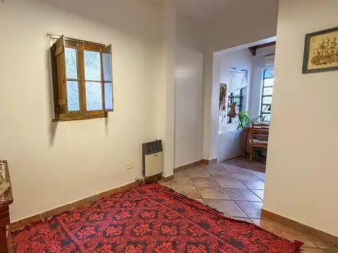 VENTA! CASA Y DEPARTAMENTO 4 DORMITORIOS EN ABASTO