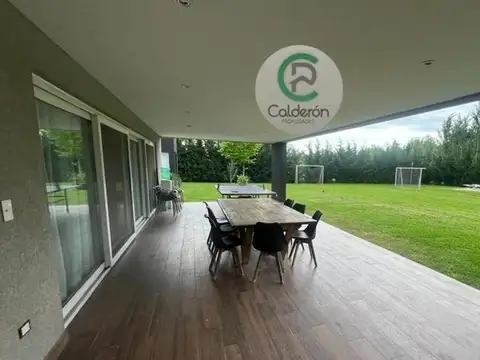 Casa en Venta en Santa Irene, USD 355.000