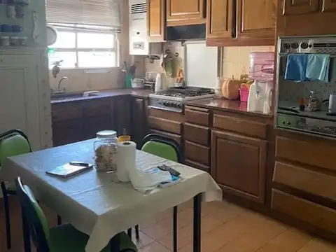 Depto Tipo Casa 5 ambientes con 2 baños