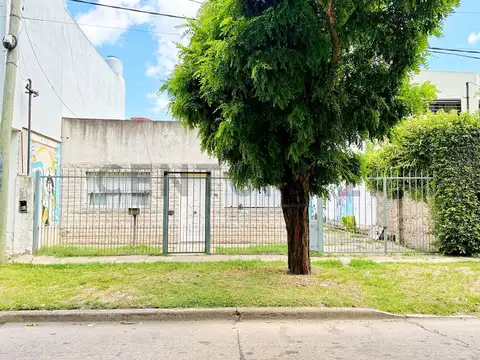 57 e/ 140 y 141 100, Piso 0