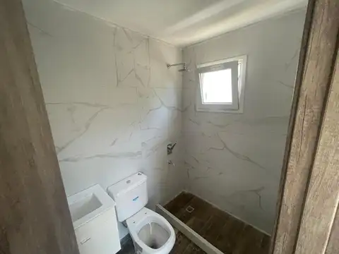 Casa 4 ambientes con 3 baños