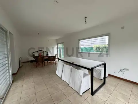 Casa en Venta en Villa Elisa, USD 93.000