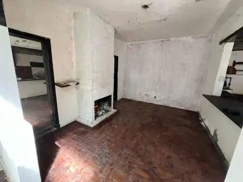 Excelente ubicacion  cerca de la estacion de lomas de zamora, PH a reciclar temperley