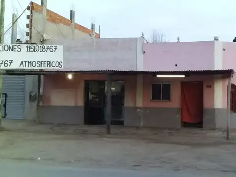 Casa 3 Ambientes En Venta - General Rodríguez