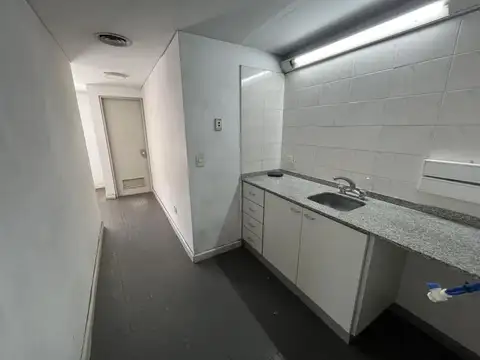 AV.DEL LIBERTADOR 900