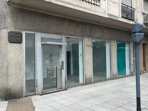 Local en Alquiler en Recoleta, USD 5.499