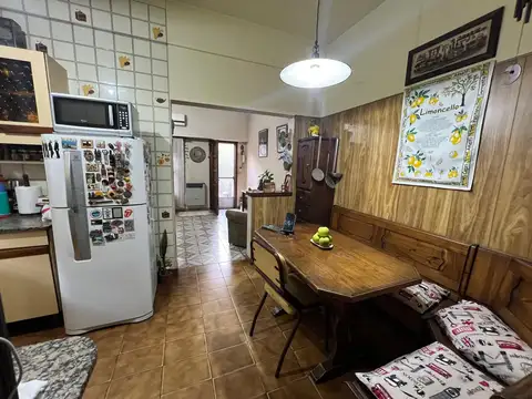 Casa 3 ambientes con 2 baños