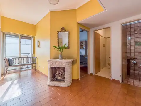 VENTA CASA 5 DORMITORIOS EN BOEDO COCHERA PATIO