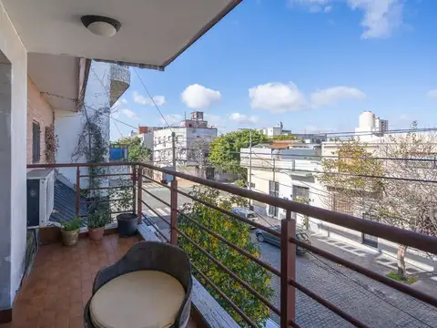 Casa 6 ambientes con 1 baño