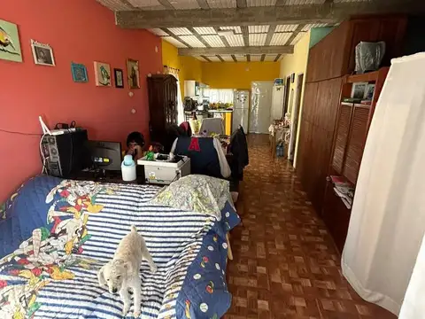 Casa 2 ambientes con 1 baño