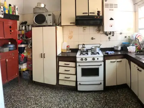 Casa 4 ambientes con 1 baño