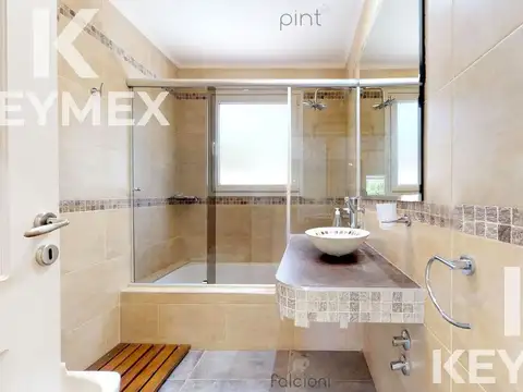 Casa en Venta en Club Miralagos, USD 310.000