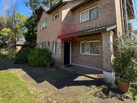 Casa Chalet  en Venta en Los Quinchos Club de Campo, Pilar, G.B.A. Zona Norte