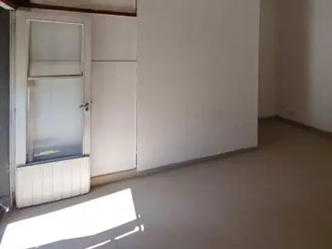 Av. Sorrento 885 , Piso 0