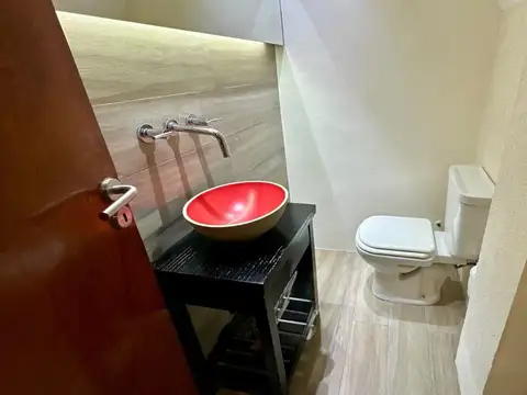 Depto Tipo Casa en Venta con 1 cocheras