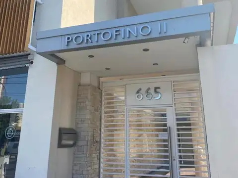 monoambiente al frente balcon abierto con cochera abierta