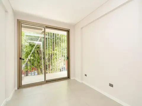 Depto Tipo Casa en Venta al Este
