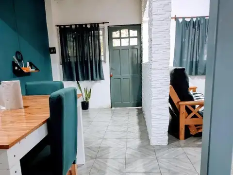 Casa en venta - 2 Dormitorios 1 Baño - Gerli