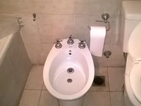 Don Orione 1100, Piso 1