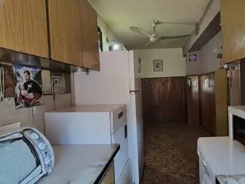 PH en Parque Avellaneda con patio y terraza con parrilla.