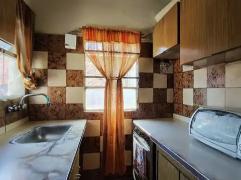 Depto Tipo Casa en Venta 56 años