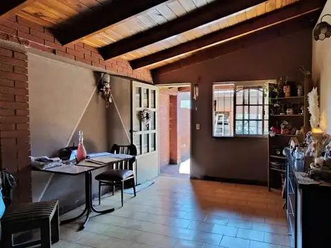 Depto Tipo Casa en Venta en Parque Avellaneda, USD 80.000