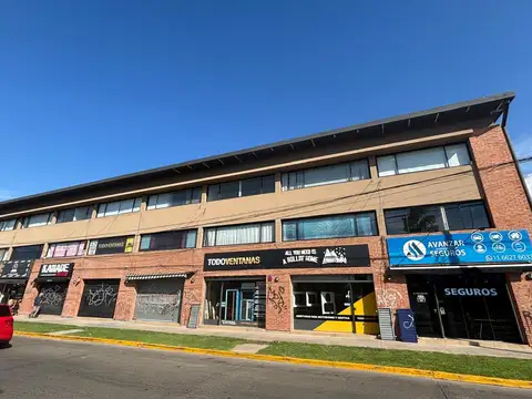 Oficina en Troncos Del Talar