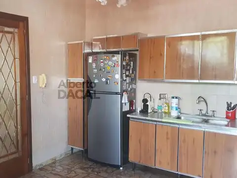 Depto Tipo Casa en Venta 50 años