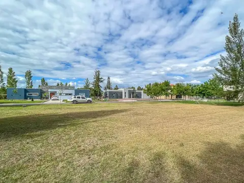 Terreno en Venta de 919,0 m2