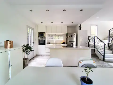 Casa en Venta en La Reja, USD 88.000