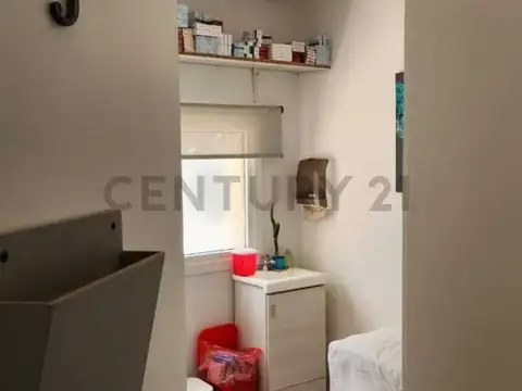 Rudecindo Roca 1000, Piso 0