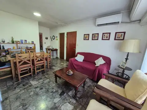 Depto Tipo Casa en Venta 46 años