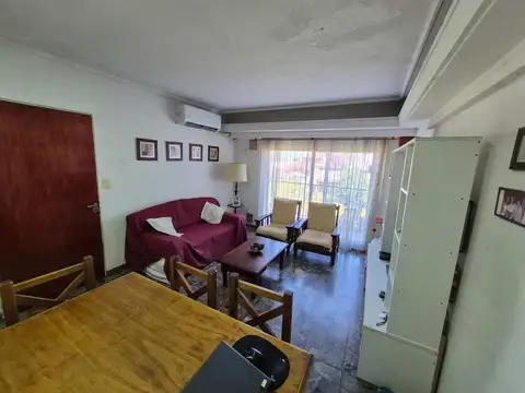 Depto Tipo Casa en Venta con 1 cocheras