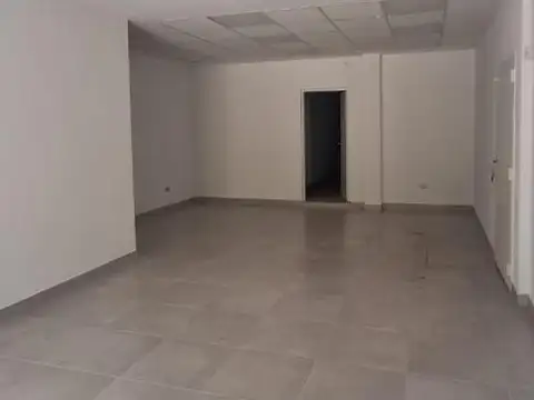 Local en Alquiler en Bella Vista, $ 850.000