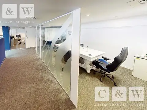 Oficina en Alquiler con 3 cocheras