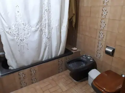 Casa en Venta en Villa Gobernador Udaondo, USD 270.000