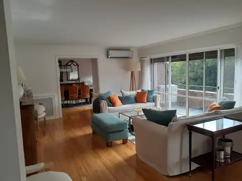 Departamento en Venta de 4 dormitorios