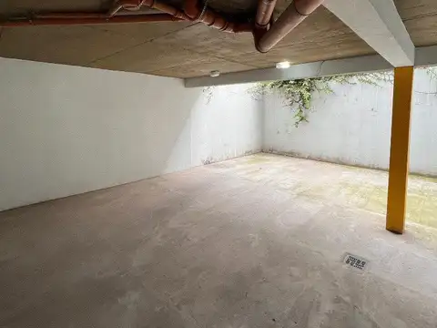 Cochera en Venta Cubierta