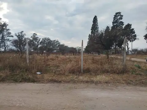 VENTA LOTE ESQUINA EN LA DONOSA- VILLA DEL PRADO