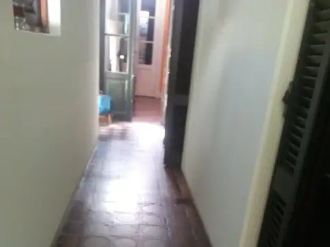 Excelente Propiedad Planta Alta Apta Uso Comercial