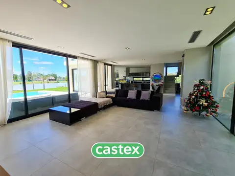 Casa en venta en Terralagos, Canning