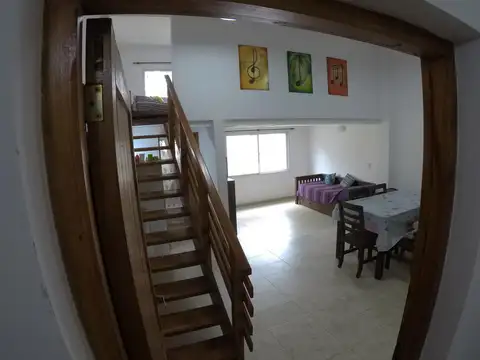 Casa en Venta con 5 cocheras