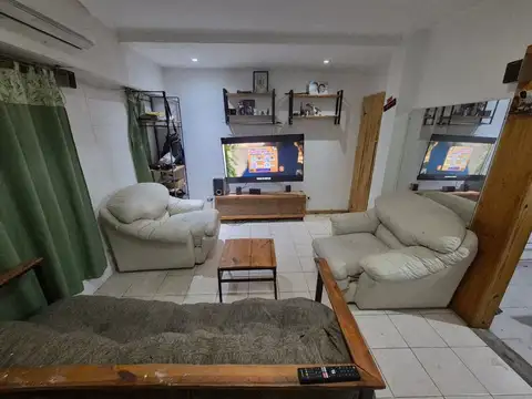 PH 3 AMBIENTES EN VENTA HURLINGHAM PATIO COCHERA