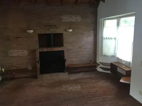 Casa 4 ambientes con 3 baños