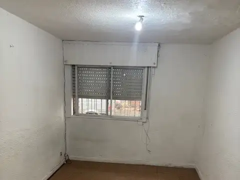 Alberti 900, Piso PB