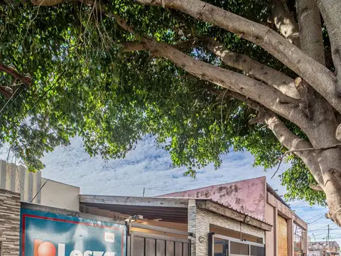 Casa con fondo libre