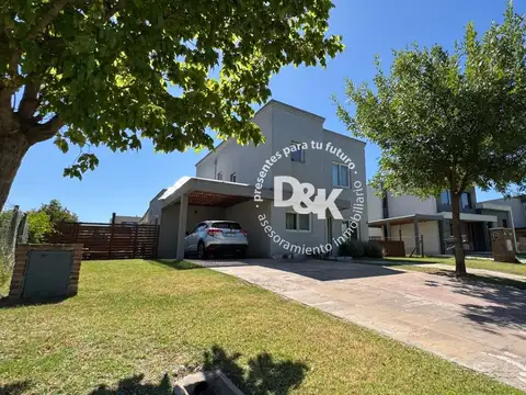 Casa en alquiler de 3 dormitorios en El Canton