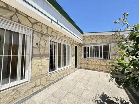 Alquiler PH 3 ambientes La Perla